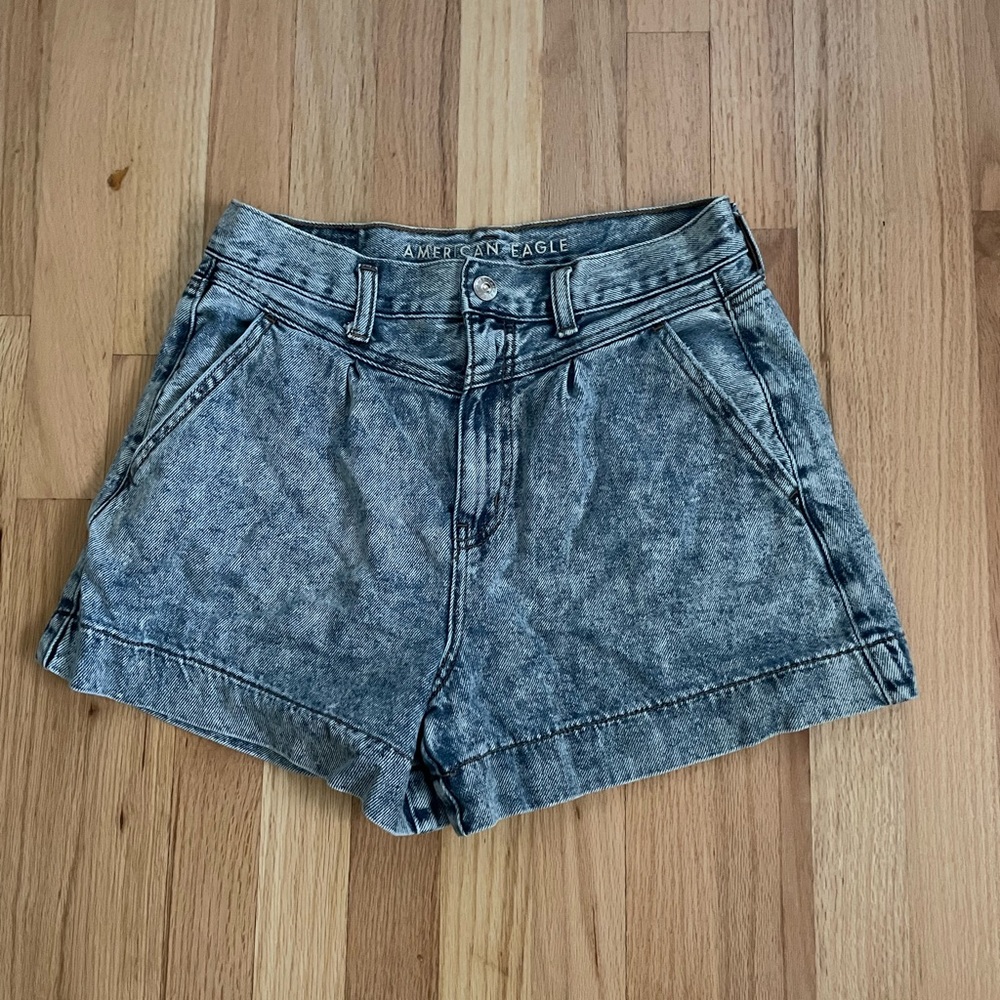 American Eagle Jean Shorts Size 6